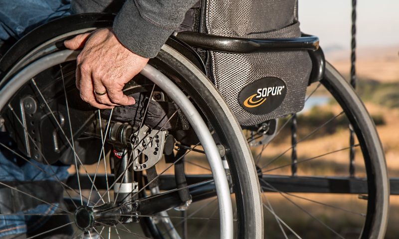 wheelchair-gb14666553_1280